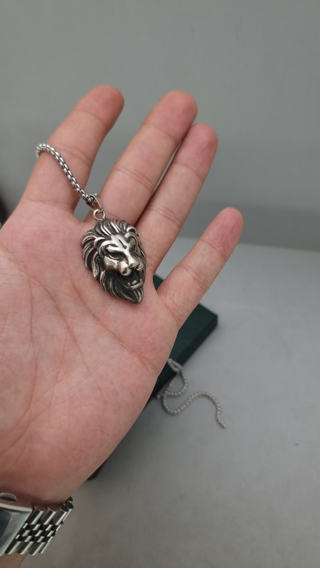 گردنبند شیر